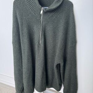 Old Navy Women's Green Sweater